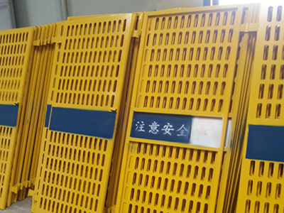 電梯防護門